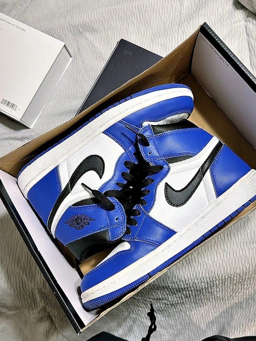 Nike Air Jordan 1 Retro High OG High-Top Sneakers Blue & White US 8 Like New